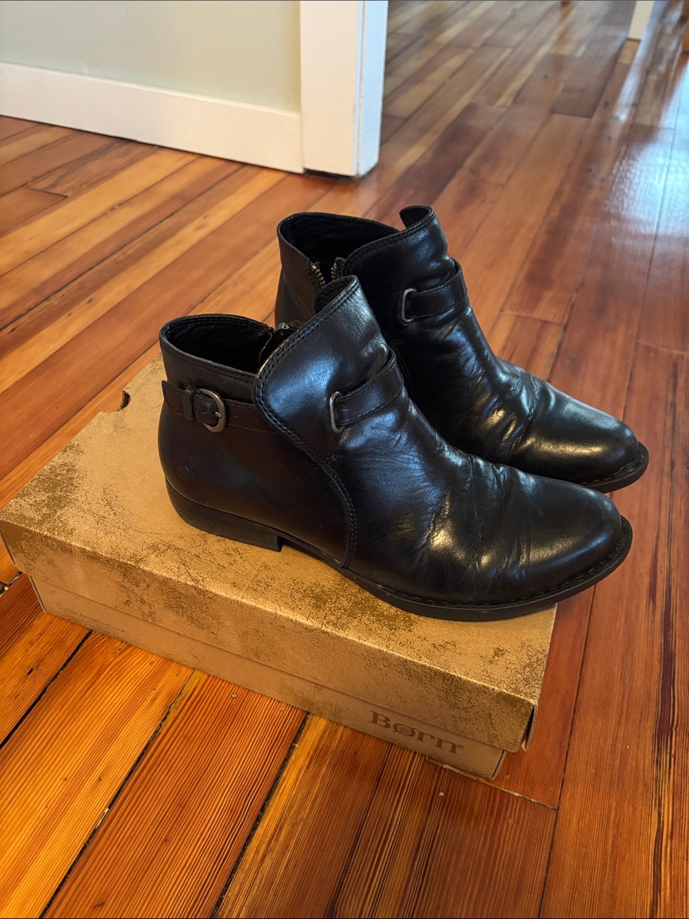 Born Black Leather Boots - Picture 2 of 8